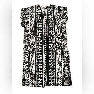 80s Vintage Fixsun Casual Open Front Oversize Black and White Tribal Print Dress